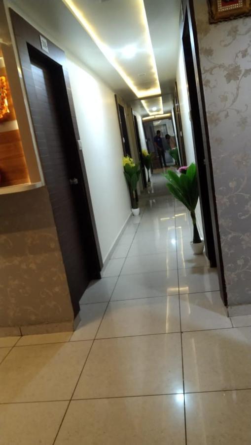 Hotel Atlanta Ahmedabad Esterno foto