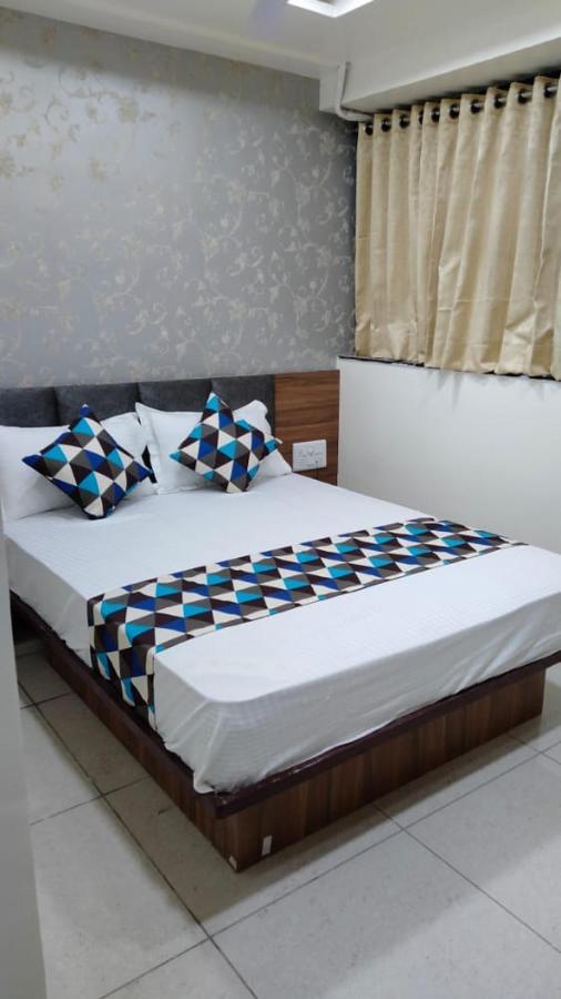 Hotel Atlanta Ahmedabad Esterno foto